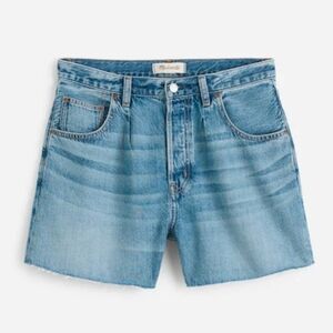 Pleated Low-Slung Shorts in Airy Denim